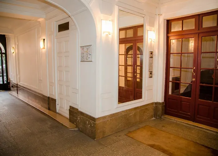 Just Renovated 138M2 On The Seine