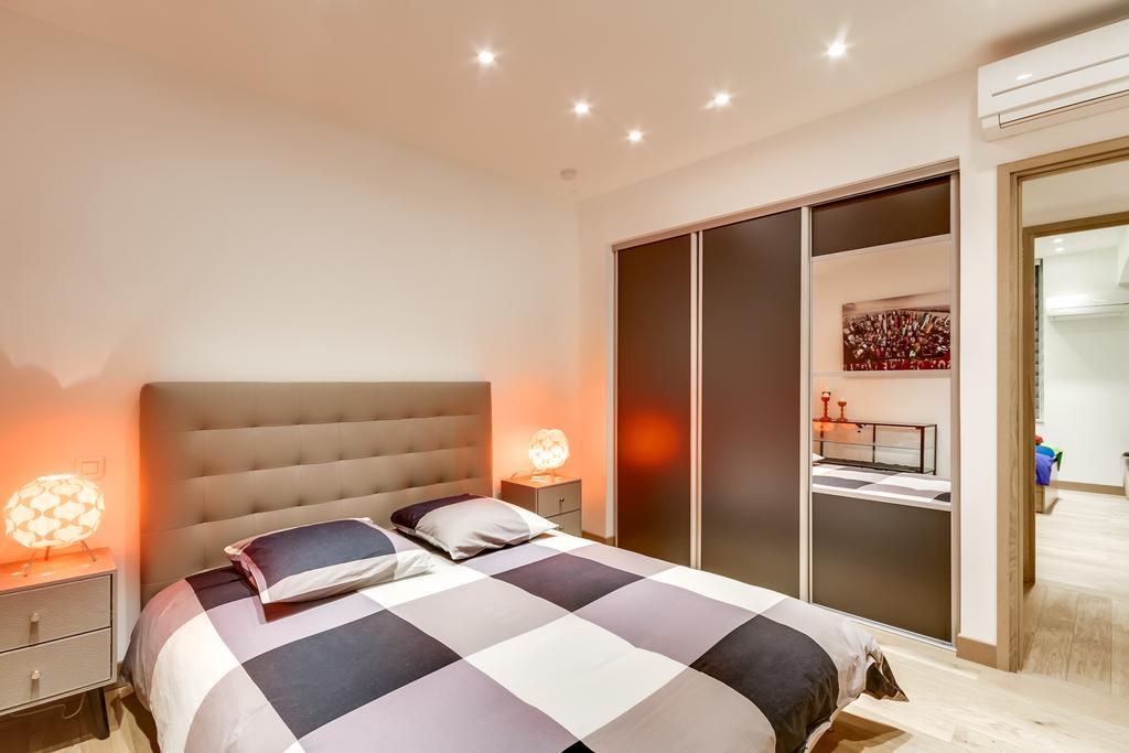 Just Renovated 138m2 On The Seine * Parigi